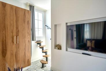 Noa Suite Hotel   Adults Only
