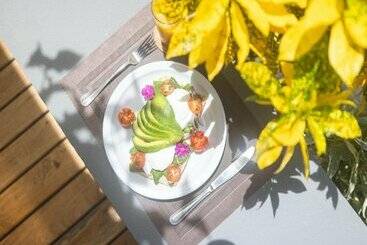 Paradise Bay Hotel Boutique