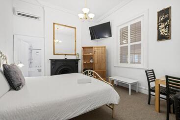 پانسیون Accommodation In Fremantle