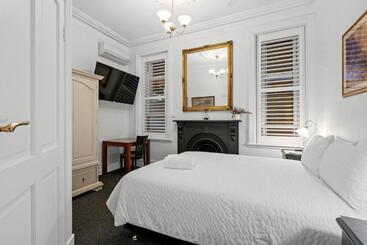 پانسیون Accommodation In Fremantle