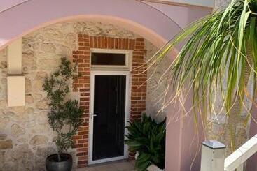 پانسیون Accommodation In Fremantle