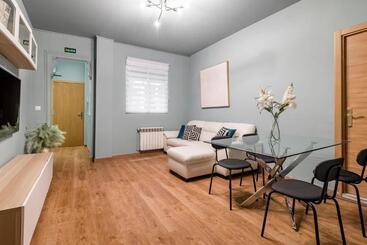 پانسیون Beautiful Room In Heart Of Madrid