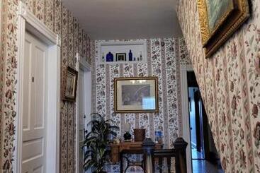 پانسیون Prince County Guest House