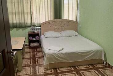 پانسیون Touristic House Kael