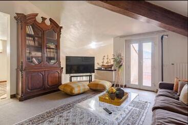 پانسیون Villa Con Piscina Privata   Vista Panoramica   7s   20 Guest