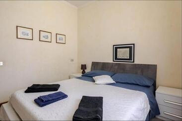 پانسیون Villa Con Piscina Privata   Vista Panoramica   7s   20 Guest