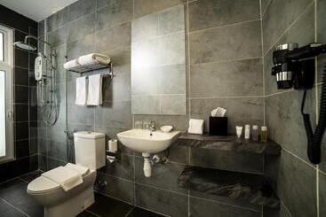 The Signature Serviced Suites Puchong
