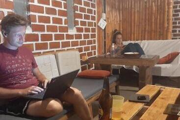هاستل Wally S House Mancora