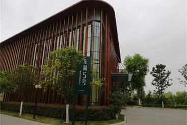 هتل 7days Premium Mianyang Donghu Park Branch