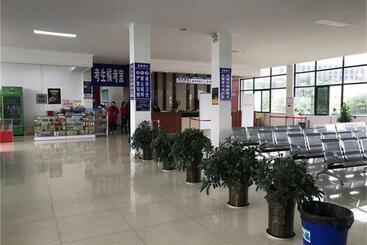 هتل 7days Premium Mianyang Donghu Park Branch