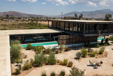 هتل Los Amantes Valle De Guadalupe