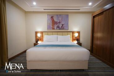 هتل Mena East Suites Dammam