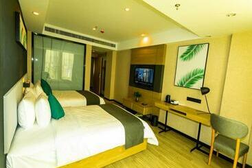 فندق Up And In Hainan Dongfang City Dongfang Avenue Store