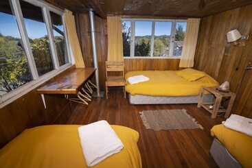 پانسیون Hostal Cuatro Estaciones Hostel