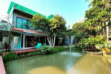 استراحتگاه River Coco @ Amphawa