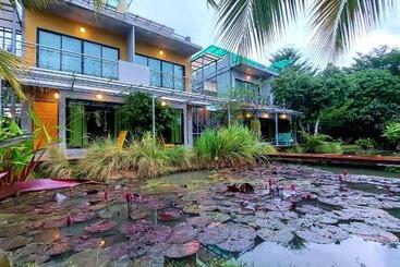 استراحتگاه River Coco @ Amphawa