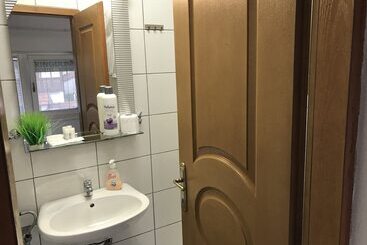 هاستل Kingdom Rooms Visoko