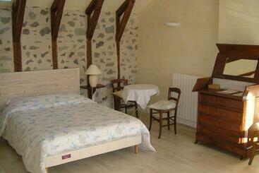 تختخواب و صبحانه La Maison Près D Aurillac