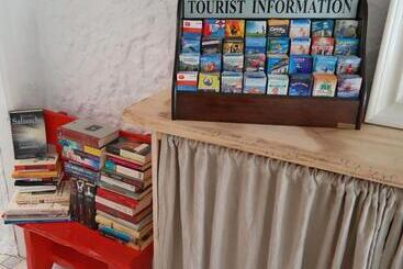 تختخواب و صبحانه Sansofi Guesthouse