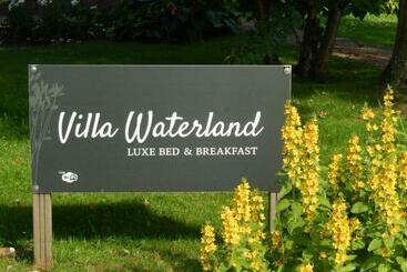 تختخواب و صبحانه Villa Waterland