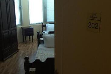 Bed & Breakfast Karavan