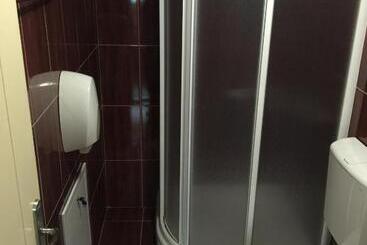Bed & Breakfast Karavan
