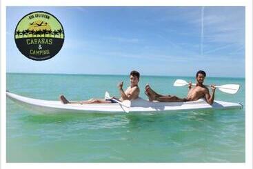 هتل Cabañas Camping Ria Celestun
