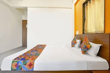 Fabhotel 24 Baner   Nr Mcf Camp