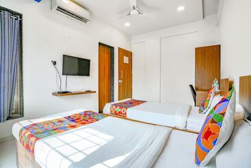 Fabhotel 24 Baner   Nr Mcf Camp