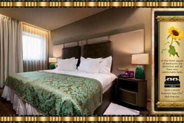 Hotel Jaguar Oporto - Airport to Hotel & City Center Vice-Versa Free Shuttle Service from 7AM to 8PM