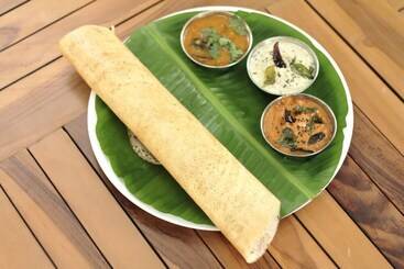 هتل Kainaat A Riverside Homestay