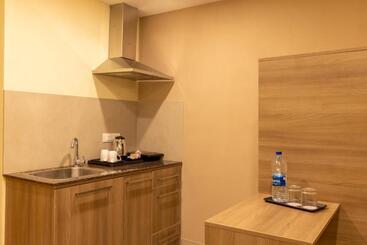 هتل Starlit Suites Tirupati