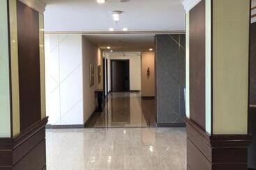 هتل Starlit Suites Tirupati