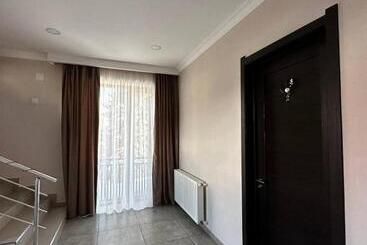 هتل Villa Bakuriani