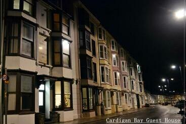 بنسيون Cardigan Bay