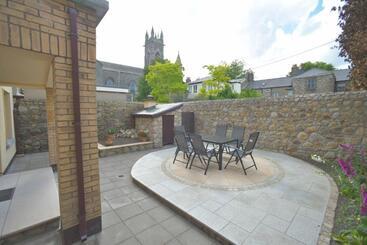 پانسیون Haddington Place