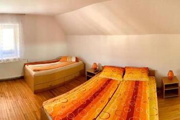 پانسیون Casa Debora