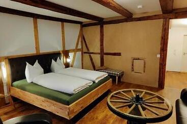Traditions   Hotel Zur Tanne