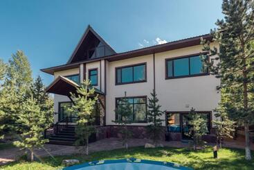 هاستل Borovoe Country Club