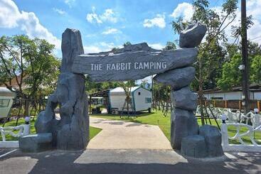 هتل The Rabbit Home