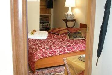 پانسیون Guest Room In Old Town