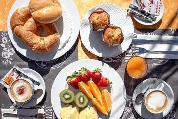 膳宿费 Suite Stays By Hotel La Perla