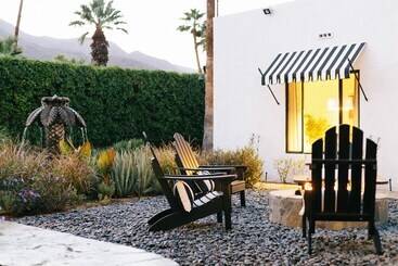 El Cid By Avantstay 16 Occ Full Hotel Buyout In Palm Springs W Pool