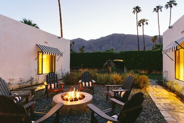 El Cid By Avantstay 16 Occ Full Hotel Buyout In Palm Springs W Pool
