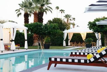 El Cid By Avantstay 16 Occ Full Hotel Buyout In Palm Springs W Pool