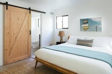 El Cid By Avantstay 16 Occ Full Hotel Buyout In Palm Springs W Pool