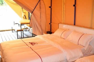 בית מלון כפרי Andong Sunrise Glamping