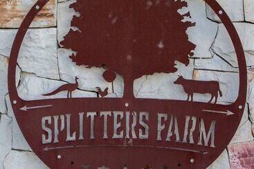 هتل Splitters Farm