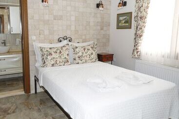 هتل Villa Lotus Konuk Evi