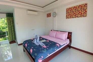 هتل Rang Noknoy Resort At Kohlarn